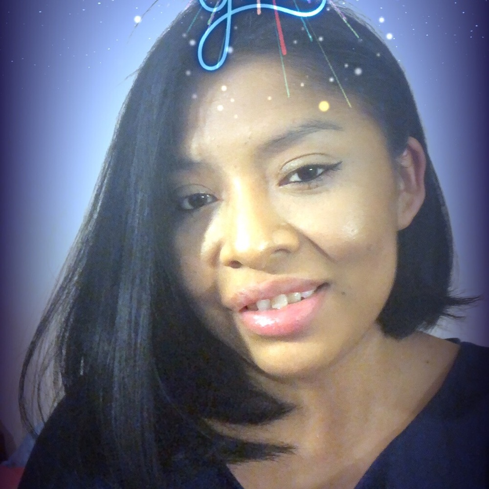 Meet your Posher, Leticia